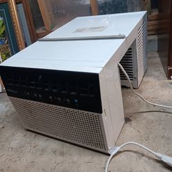 Soleus Air 8,000 BTU over the sill air conditioner