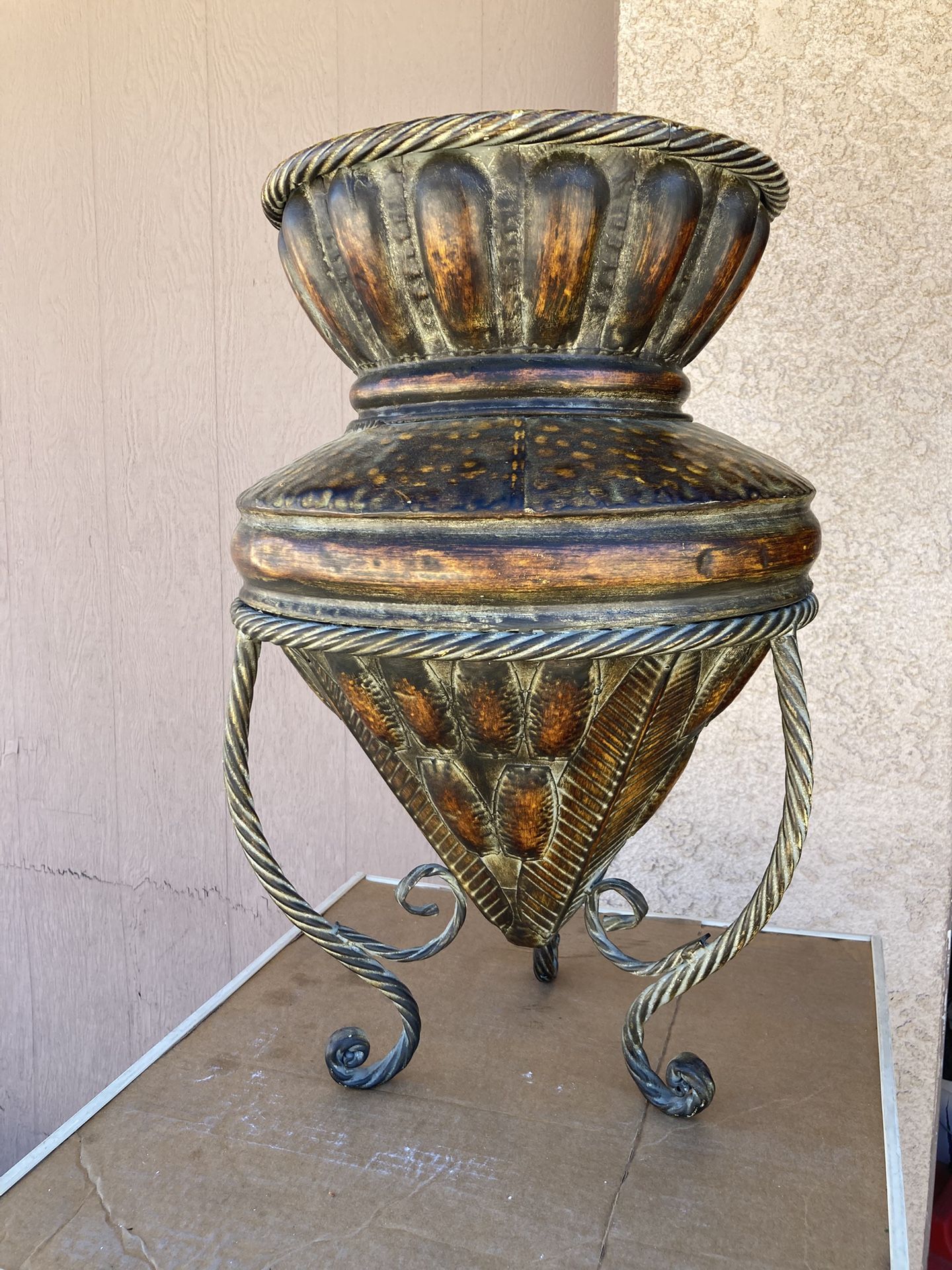 Antique Three Legs Vase, Wall Decorative Shelf