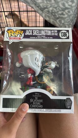 1386 Jack Skellington and zero with tree