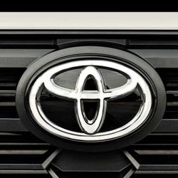 Toyota tacoma TRD grill 20-23 OEM