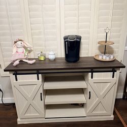 Farmhouse Barn Door TV Stand / Media Console – Off White & Wood