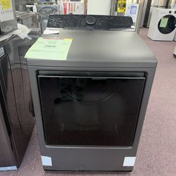 Dryer , LG new open box 27” W Dryer