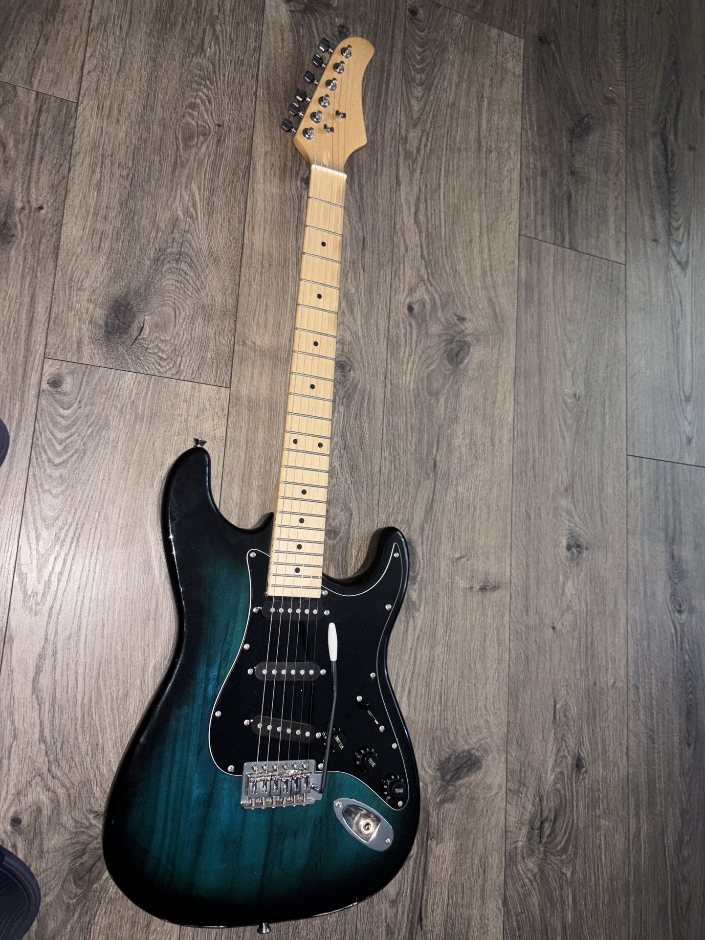 electric bass guitar 6 strings
