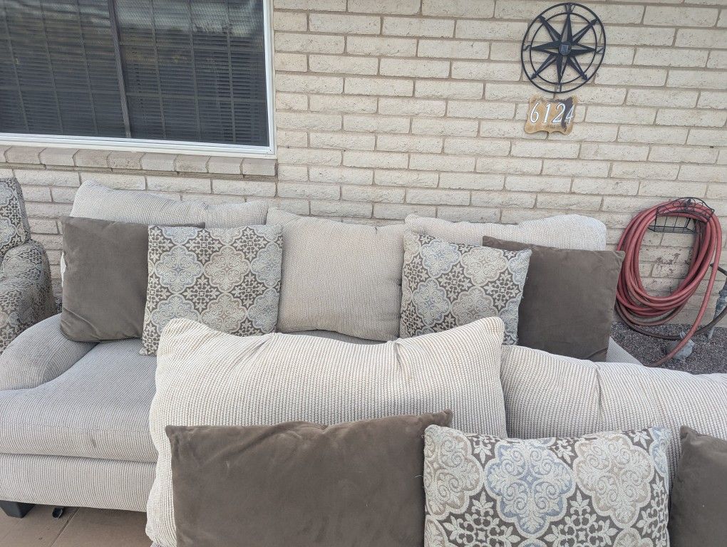 Sofa Set