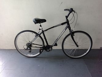 BICYCLE GIANT 7 SPEED SIZE 29 BRAND NEW