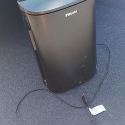 air purifier (HEPA) 3 speed, 150 sq ft
