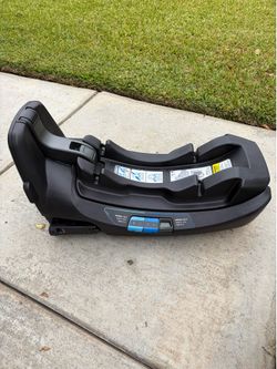 Nuna Pipa Car seat base