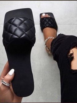 Slippers 