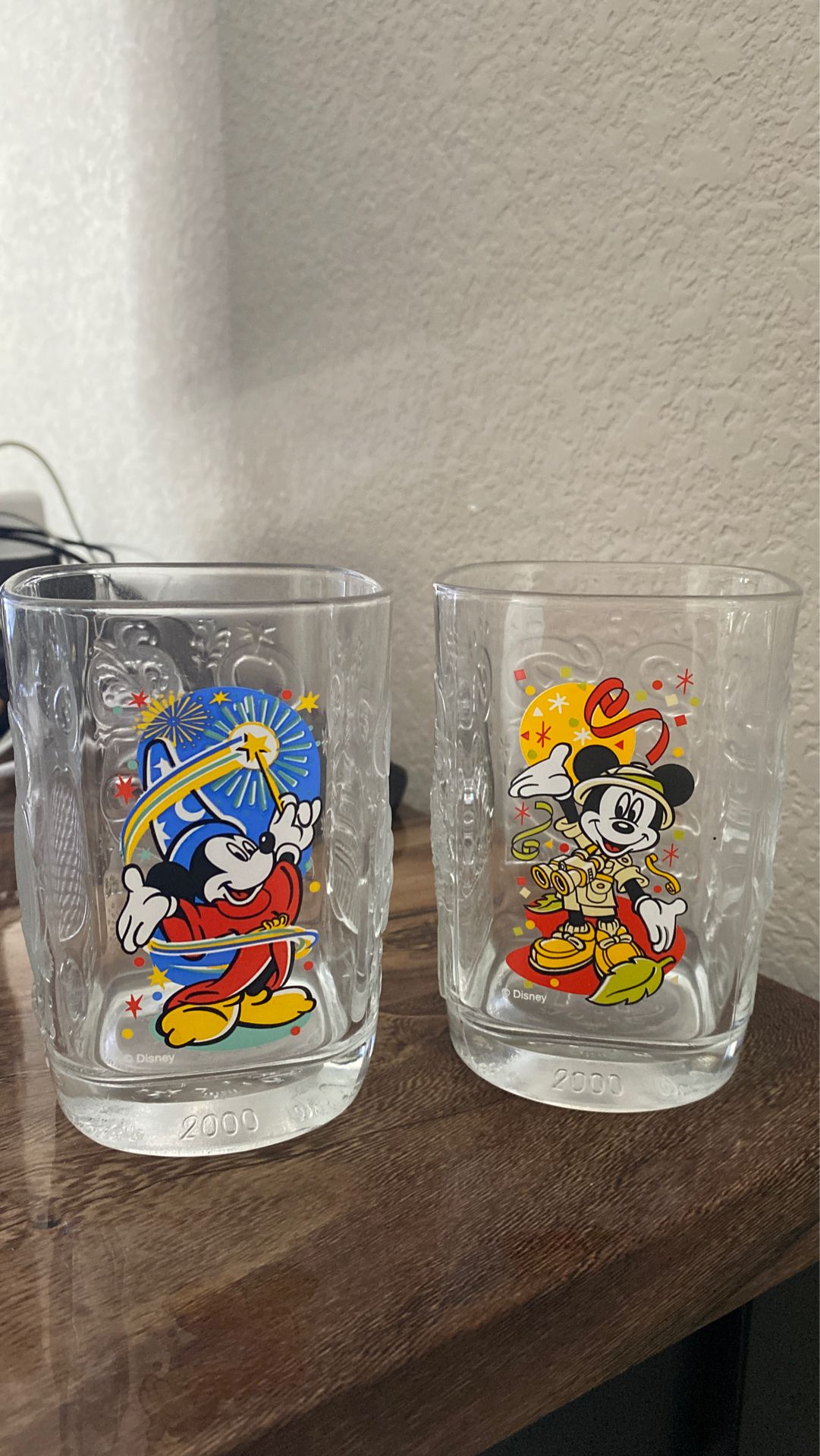 (2) McDonalds Mickey 2000 Walt Disney World 2000 glasses