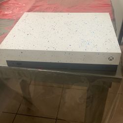 Xbox One X 