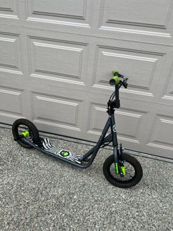 Mongoose Expo Air Tire Scooter, 12" Wheels, BMX-Style Pegs, Dual Hand Brakes, Kids Ages 6+