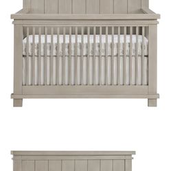 Soho 4 in 1 crib set and Nursing Chair