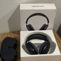 Apple AirPods Max – Space Gray – Excellent Condition with Original Box & Case 
