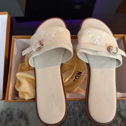 Louis Vuitton Sandals 