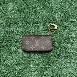 louis vuitton key pouch 