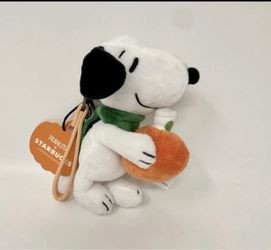 STARBUCKS SNOOPY KEYCHAIN EXCLUSIVE