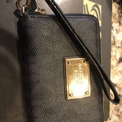 2 Michael Kors I’d Credit Card N Wallet