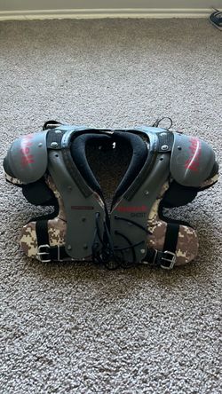 Riddell Youth shoulder pads
