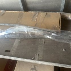 (62074 - 5AA2A) 2015-2019 Nissan Murano Right Front Bumper Molding 