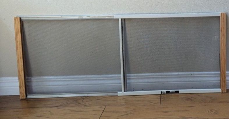Adjustable Window Screen