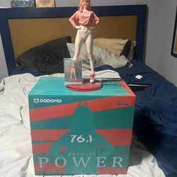 Dodomo Power Statue 