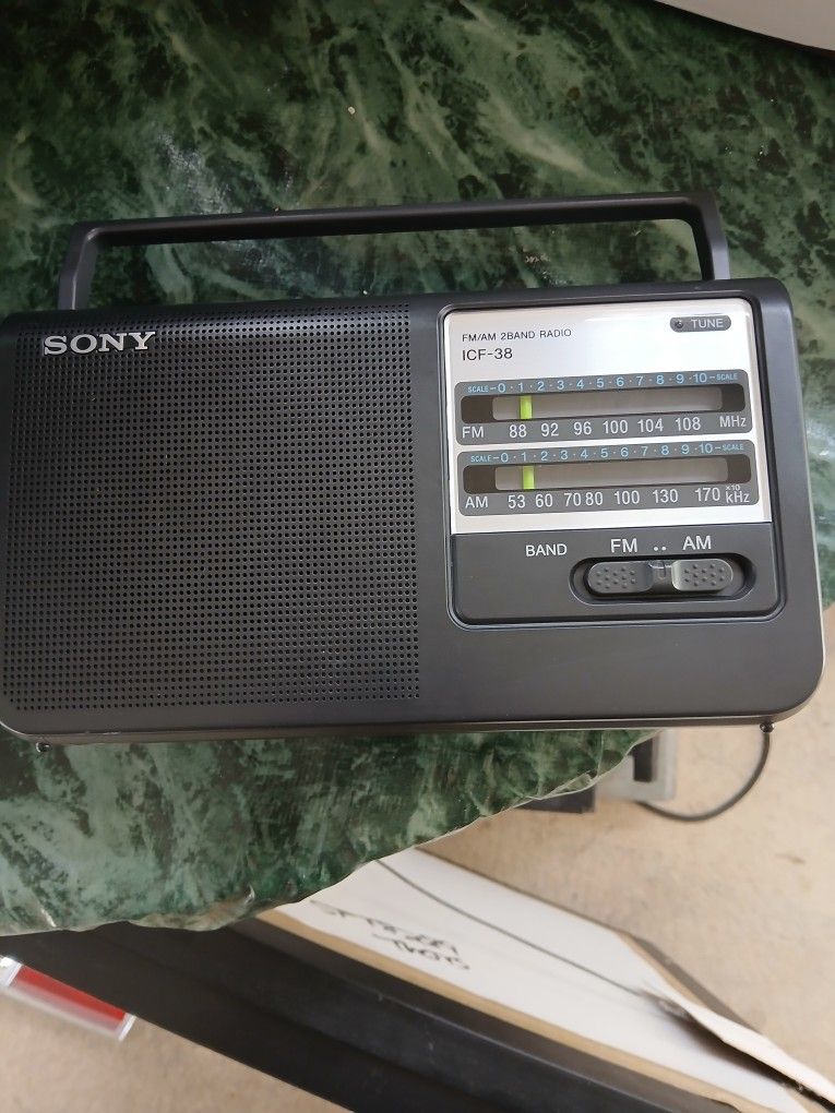Sony Icf 38 Portable  AM I'm, Radio Black