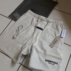 Essential Shorts Light Oat Meal/White