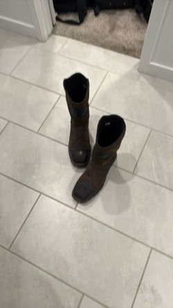 Ariat