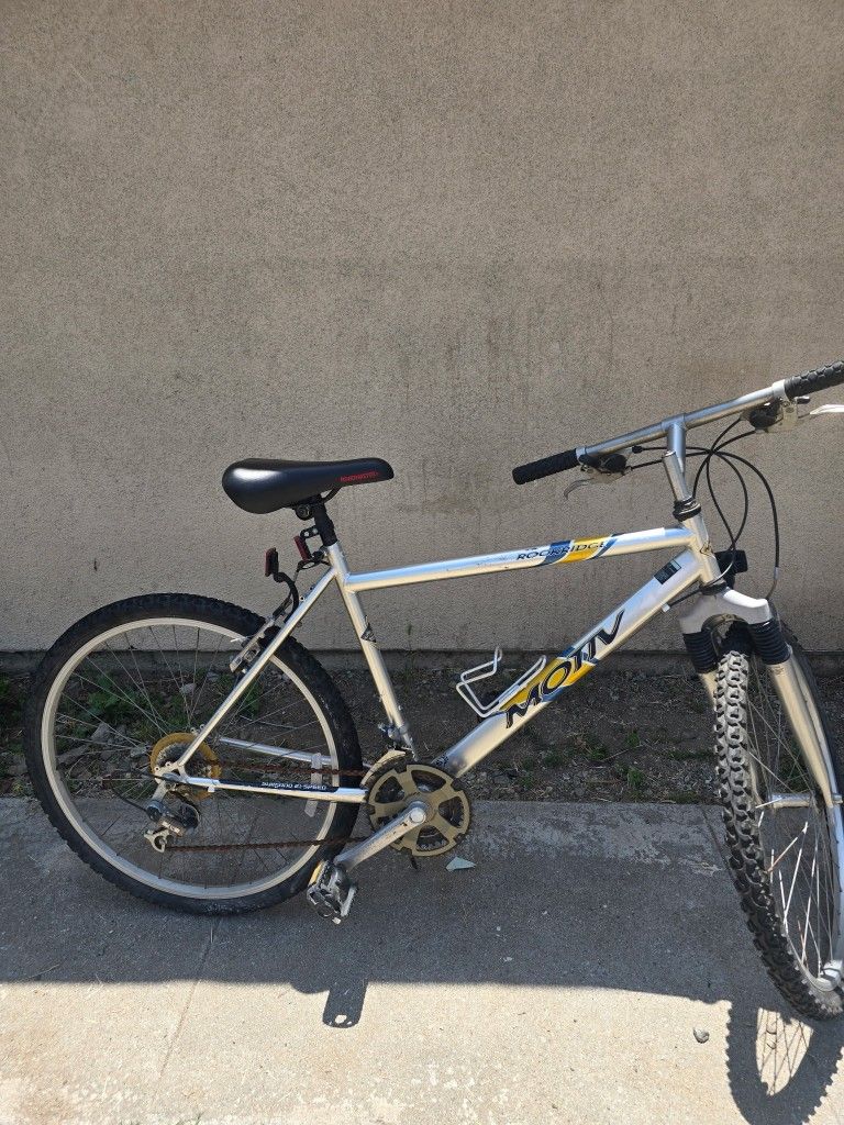 26 Inch Motiv Bike