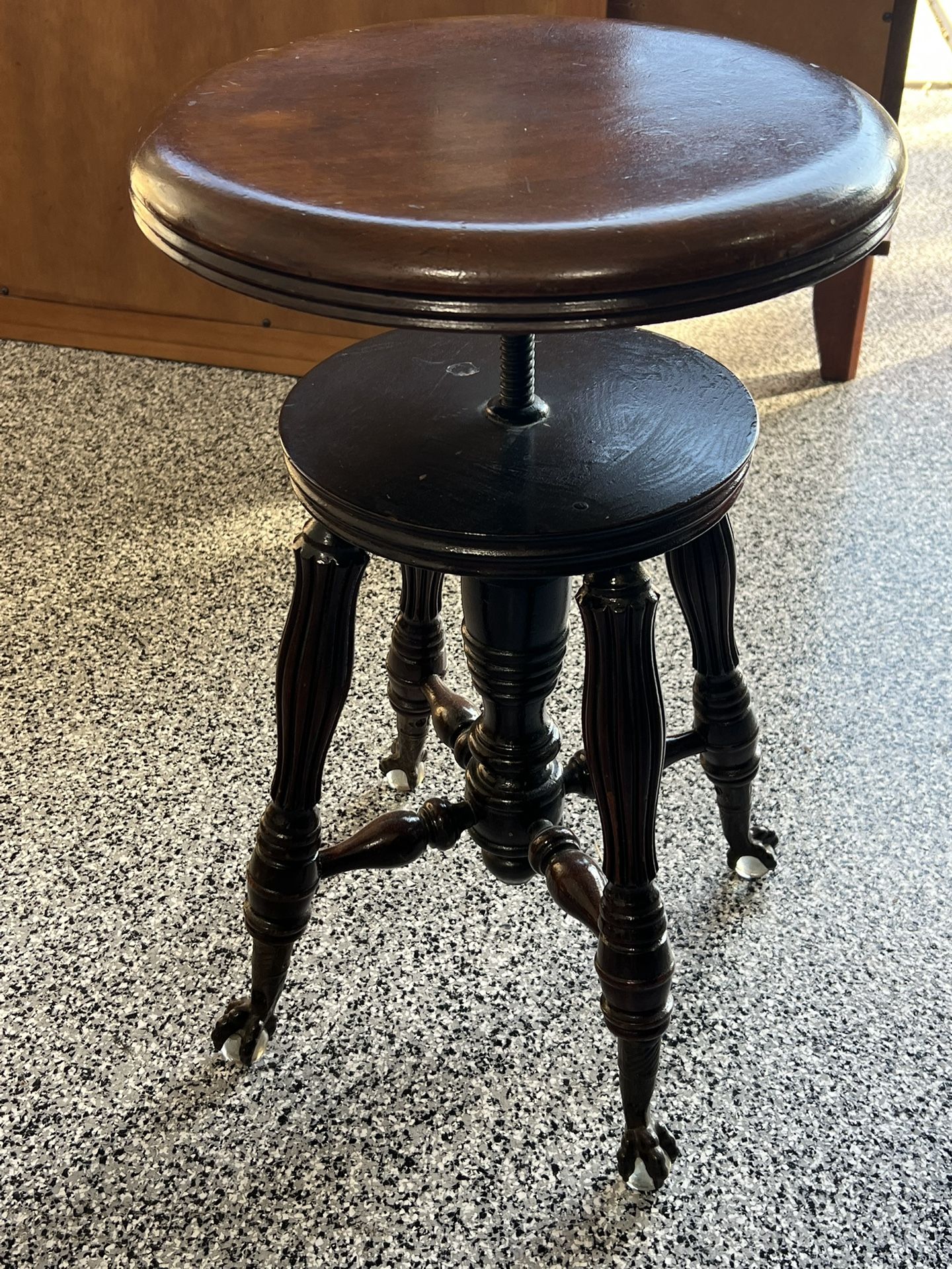 1800’s Lyon & Healy Antique Adjustable Mahogany Piano Stool Glass Claw/Ball Feet