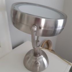 Conair 5X MAGNIFIER MIRROR WITH LIGHTS It WORKS PERFECT 