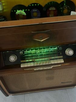 RARE Vintage 1957 Grundig Majestic 7000 radio and phono console