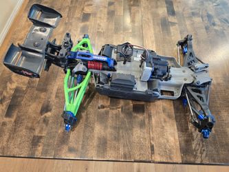 Traxxas E-Revo RC Chassis