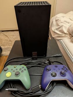 Xbox Series X w/1TB external Seagate card