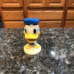 Disney Donald Duck Plastic Nodder Bobblehead Figure By Kellogg Cereal.  Vintage Walt Disney .  Size 3 inches Tall .  Preowned 