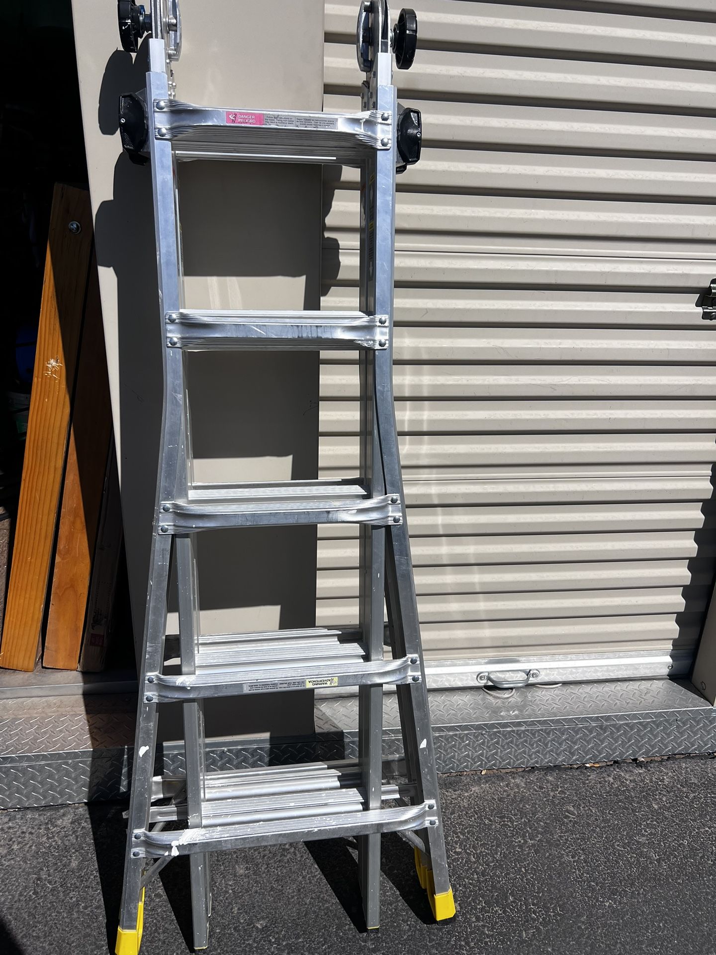 22ft. Gorilla Ladder