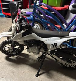 Kids dirtbike