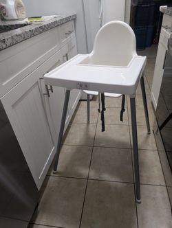 Every Good Nice High Chair $10