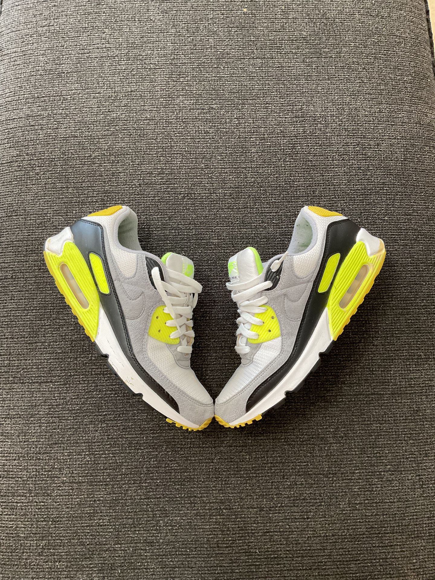 Nike Air Max 90 Volt Men’s Size 11.5