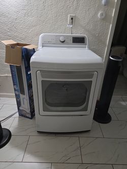 LG Sensor Dry Front-Load Dryer White