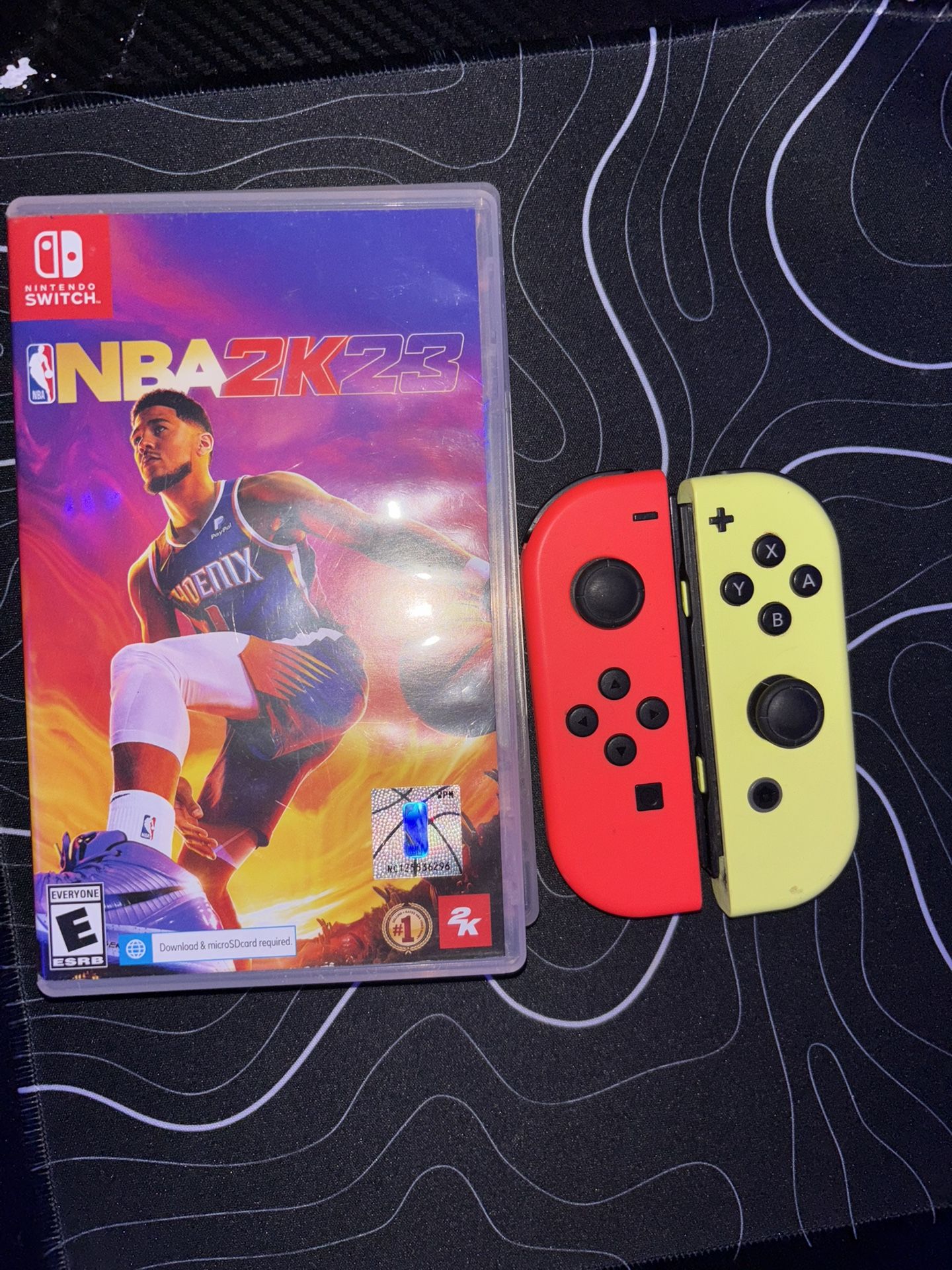 Nintendo Joy cons And 2 Games