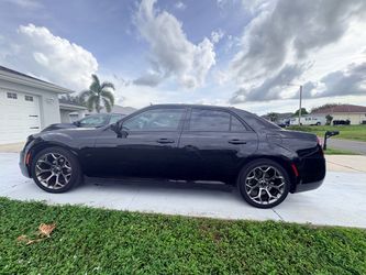 2018 Chrysler 300