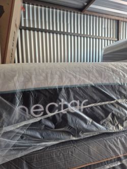 NEW  QUEEN NECTAR  HYBRID  MATTRESS