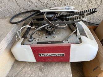 Garage door opener    Lift master