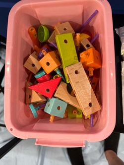 Wooden Building Blocks Construction Toy Set