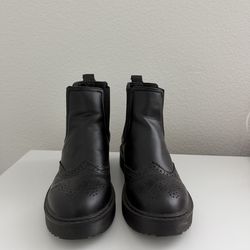 Women waterproof boots size 6
