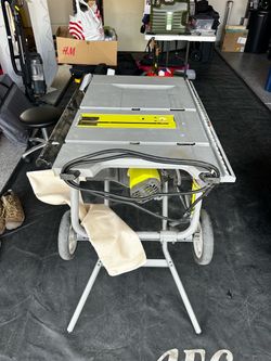 Ryobi Table Saw with Stand and Dust Bag