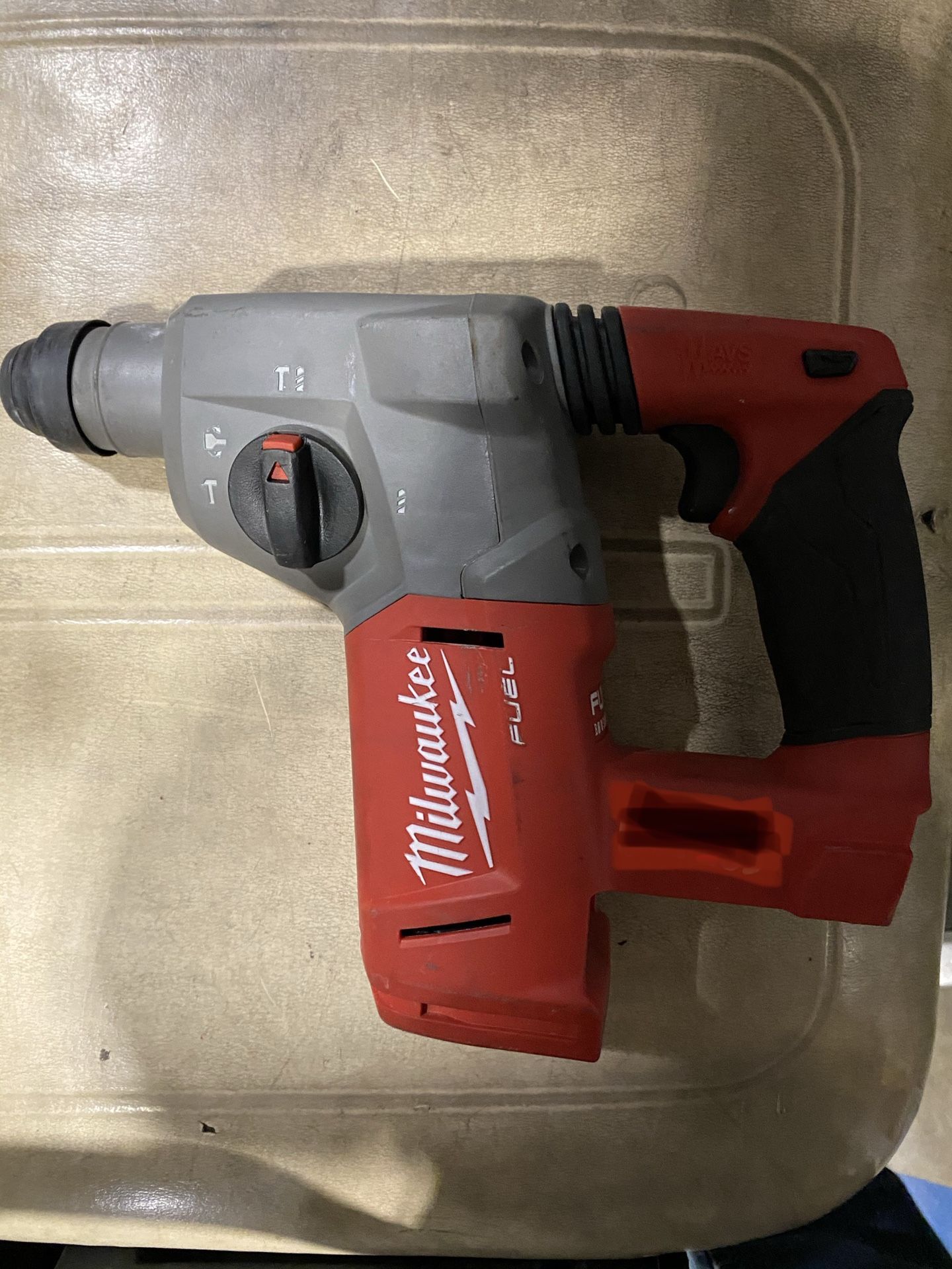 Milwaukee Fuel 18V SDS Hammer Drill