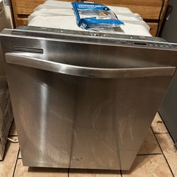 Whirlpool Dishwasher 