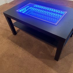 Selling Brand New Led Table 
